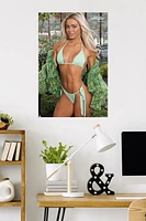 Sports Illustrated: Swimsuit Edition - Olivia Dunne 24 Wall Poster, 22.375" x 34"