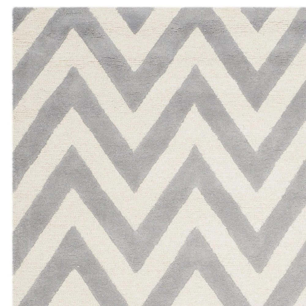 Safavieh Cambridge Kaitlyn Tapis Chevron