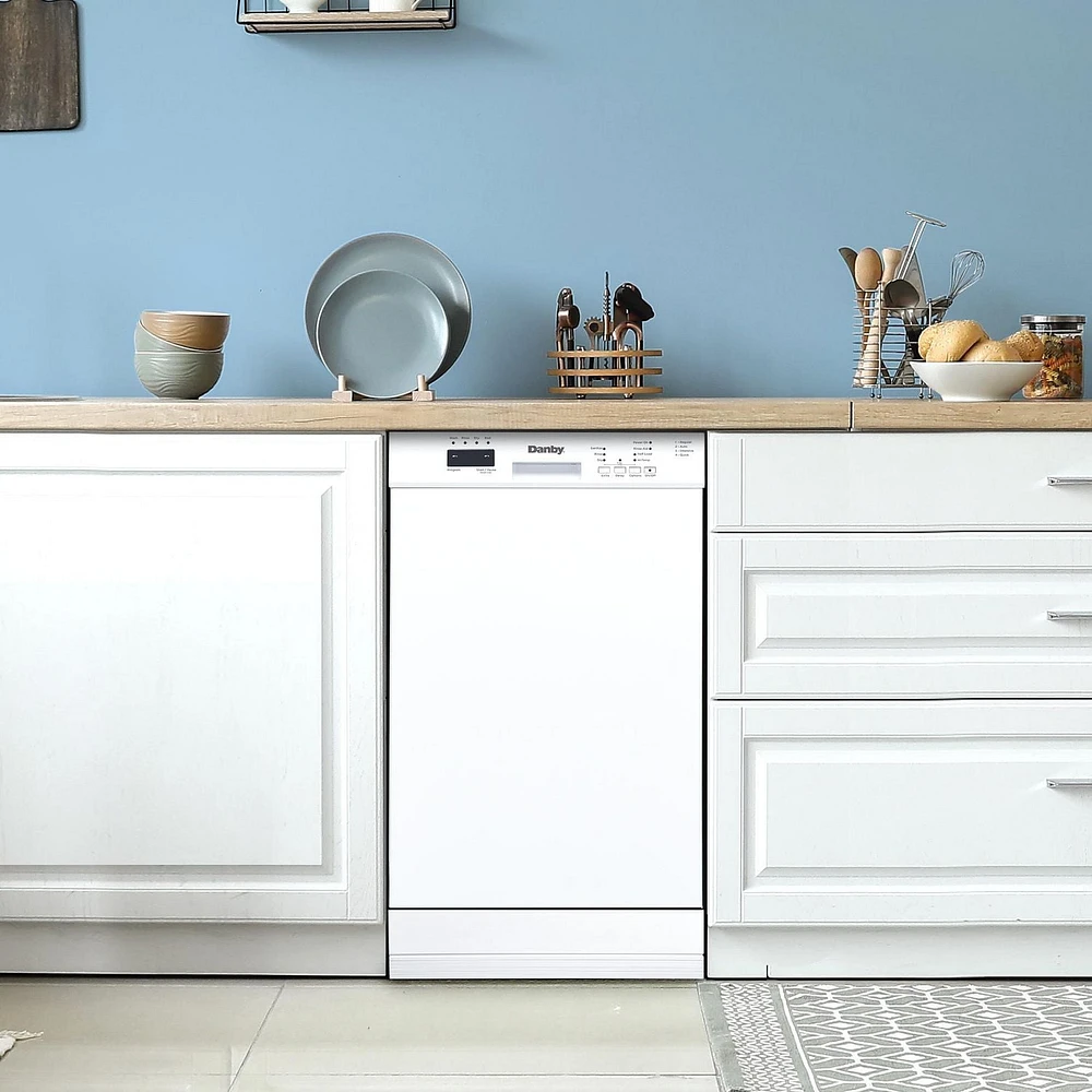 Danby DDW18D1EW Lave-vaisselle encastré de 18 po de largeur en Blanc