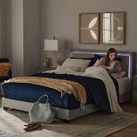 Lit rembourré complet Anchorage avec lumières LED et USB, par Hillsdale Living Essentials