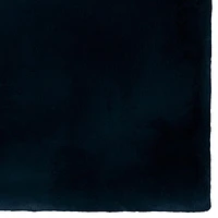 Tapis Maven Faux Lapin bleu marine de 8 pi x 10 pi