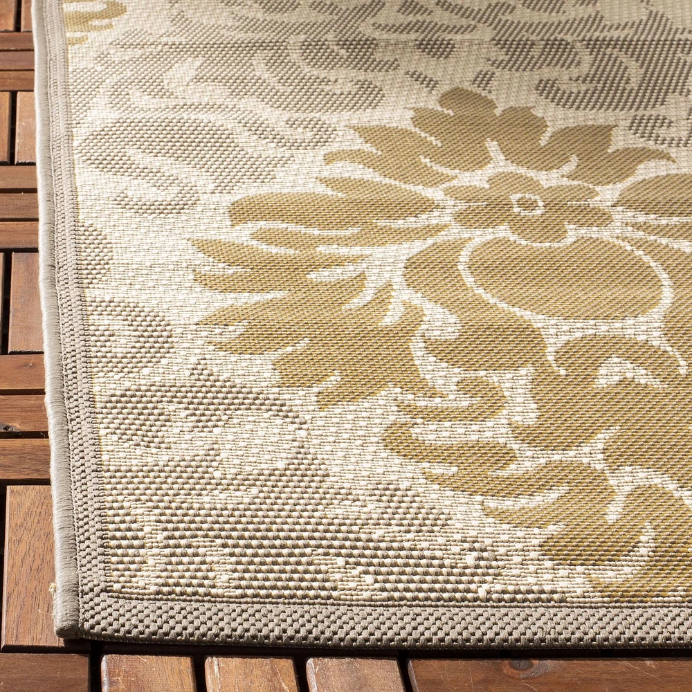 Safavieh Courtyard Jennifer Damask Outdoor Area Rug