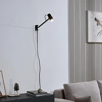 Applique murale enfichable à 1 ampoule à DEL Series.01.WS de MRDK x Globe, bras pivotant, abat-jour ajustable, noir mat