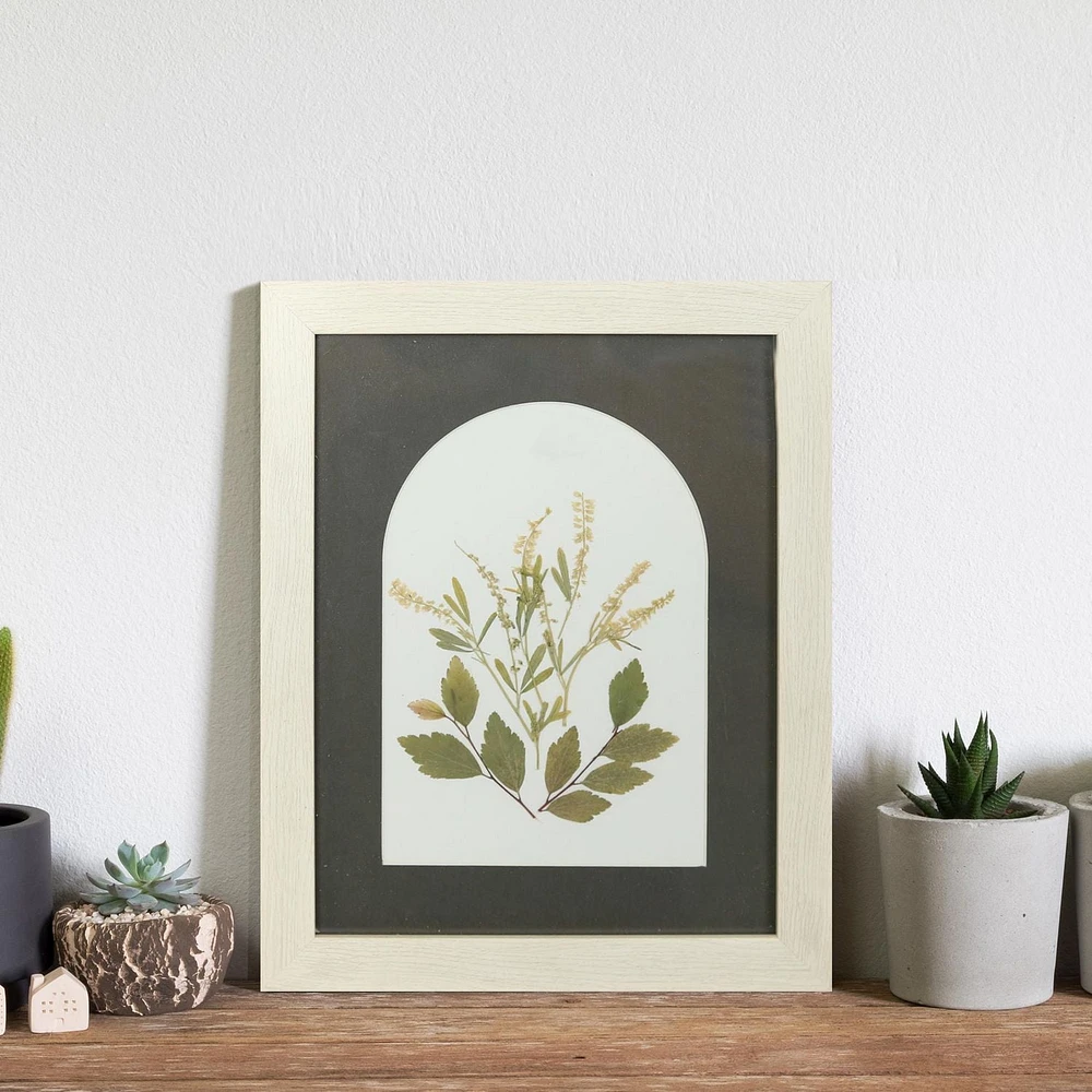 HOMETRENDS Framed Wall Art
