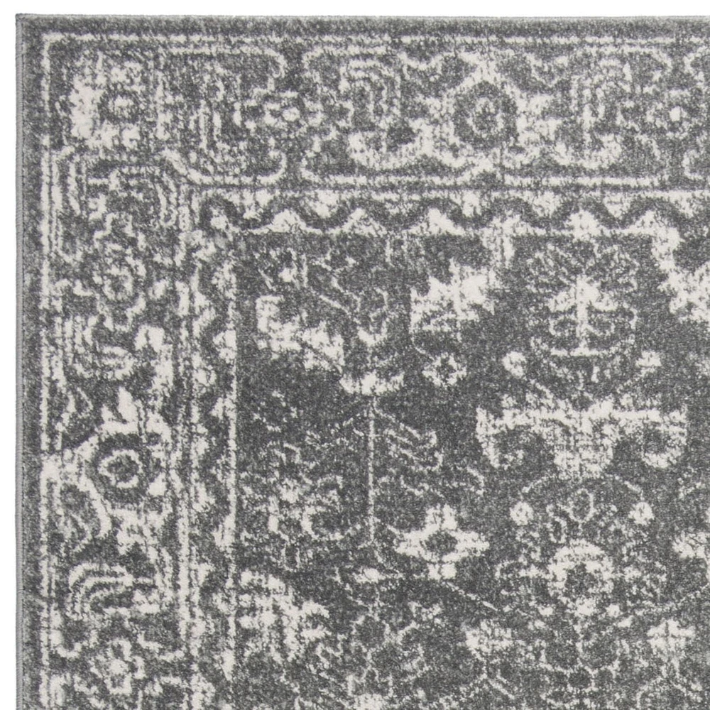 Safavieh Evoke Denica Traditional Area Rug