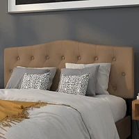 Tête de lit Cambridge grand touffetée et rembourrée en tissu brun foncé