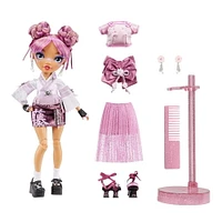 Rainbow High Lila Yamamoto – Poupée-mannequin violet et mauve