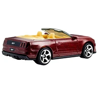 Matchbox '18 FORD MUSTANG CONVERTIBLE 1:64 Scale Small Metal Ford Trucks Ages 3 and Older