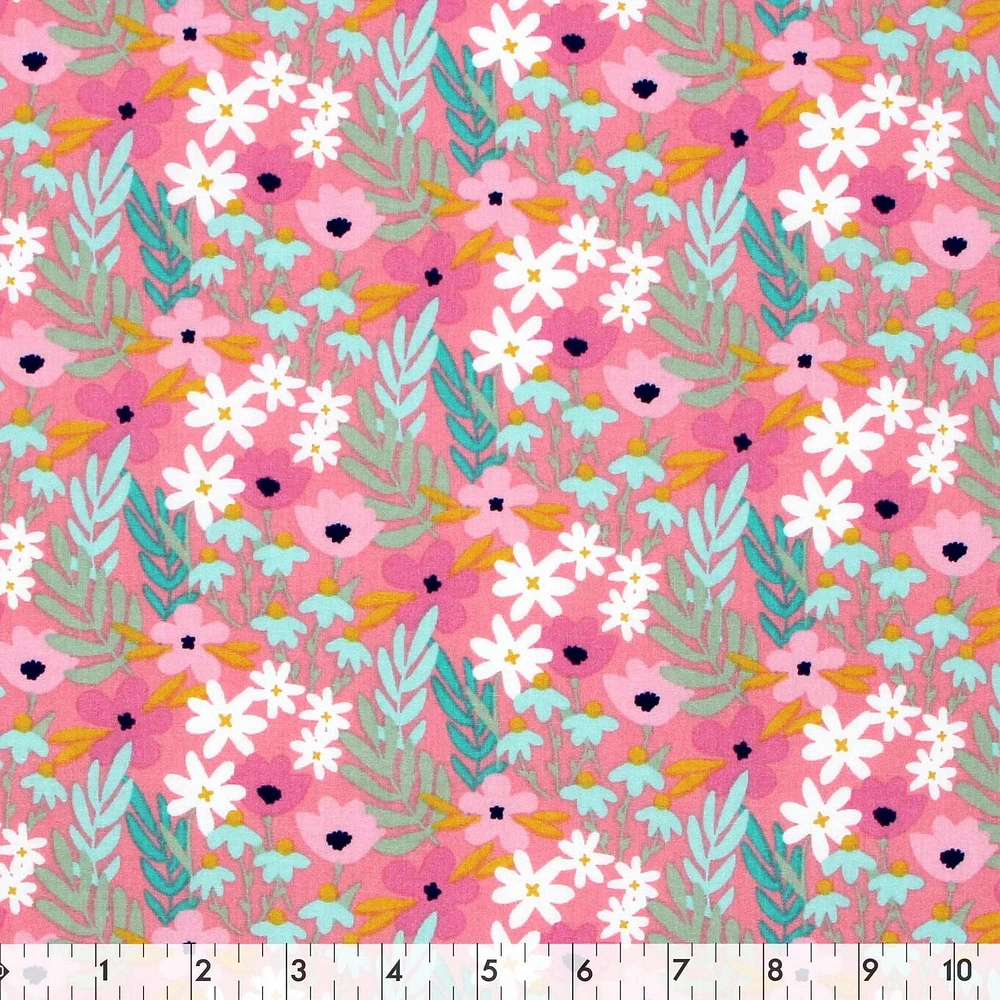 Fabric Creations Gone Camping Fat Quarter Pre-Cut Fabric Bundle - 18" x 21" / 45cm x 53cm, 5 pcs x 18" x 21" / 45cm x 53cm