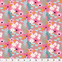 Fabric Creations Gone Camping Fat Quarter Pre-Cut Fabric Bundle - 18" x 21" / 45cm x 53cm, 5 pcs x 18" x 21" / 45cm x 53cm