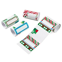 Boîte avec un assortiment de  112 étiquettes-cadeaux autoadhésives ornées de motifs de Noël amusants de Hallmark