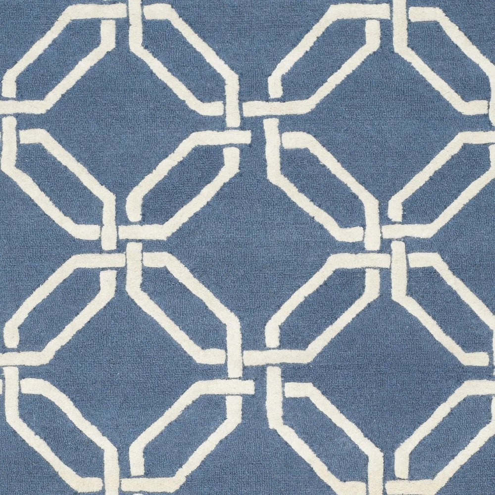 Safavieh Cambridge Kierra Geometric Area Rug