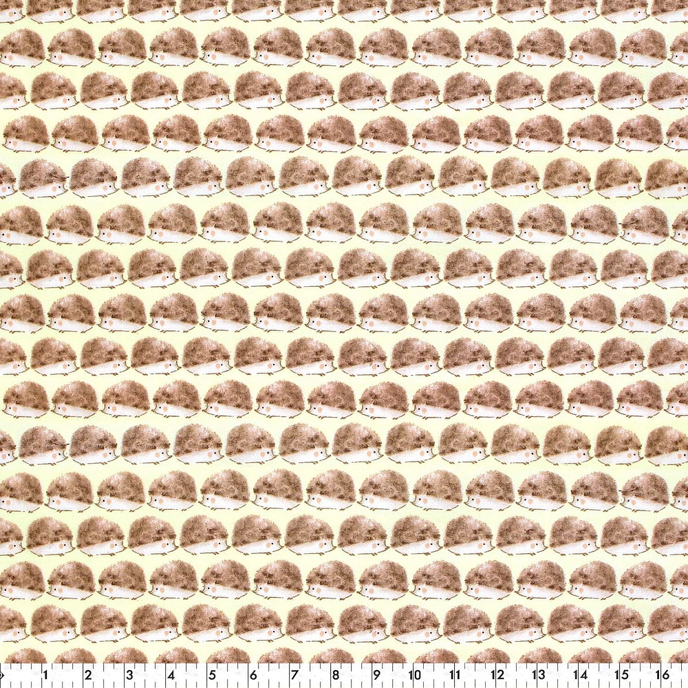 Tissu pré-coupé Fat Quarter de Fabric Creations jaune avec des hérissons en marche - 18" x 21" / 45cm x 53cm 18" x 21" / 45cm x 53cm