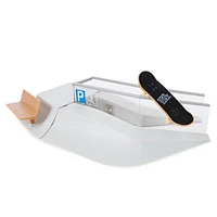 Tech Deck, Build-A-Park World Tour, Landhausplatz (Autriche), Coffret rampe avec fingerboard Signature