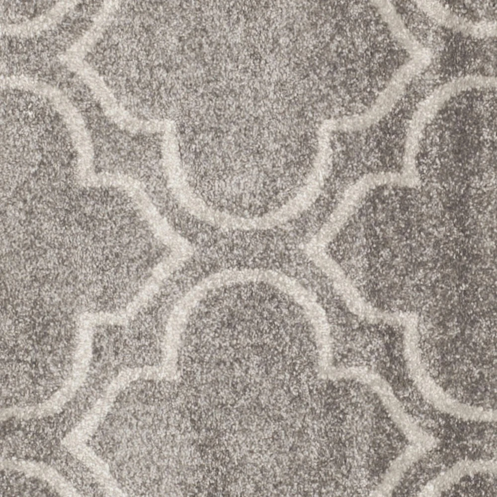 Safavieh Amherst Wilson Geometric Area Rug