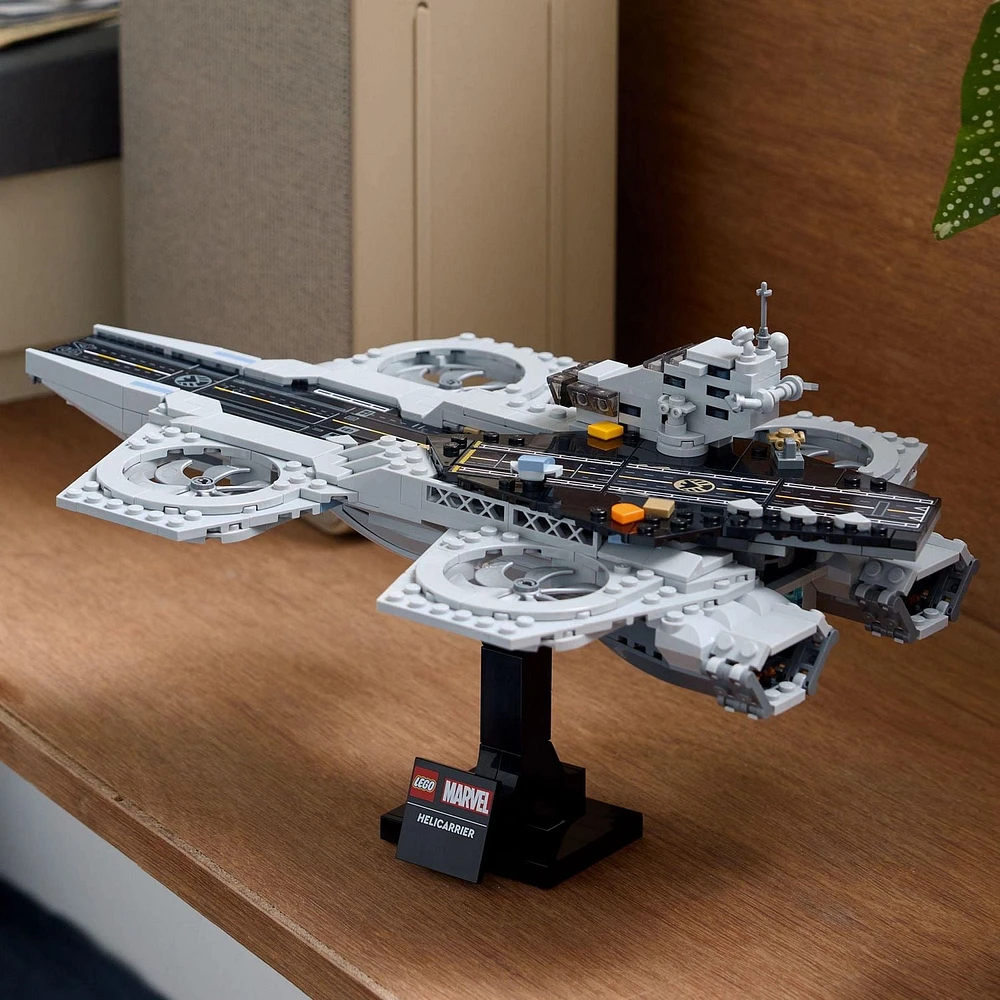 LEGO Super Heroes Marvel L’hélitransport des Avengers 76295 Ensemble de construction (509 pièces) Comprend 509 pièces, 18+ ans