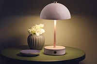 Lampe tactile portative à DEL en métal de Merkury Innovations - Rose