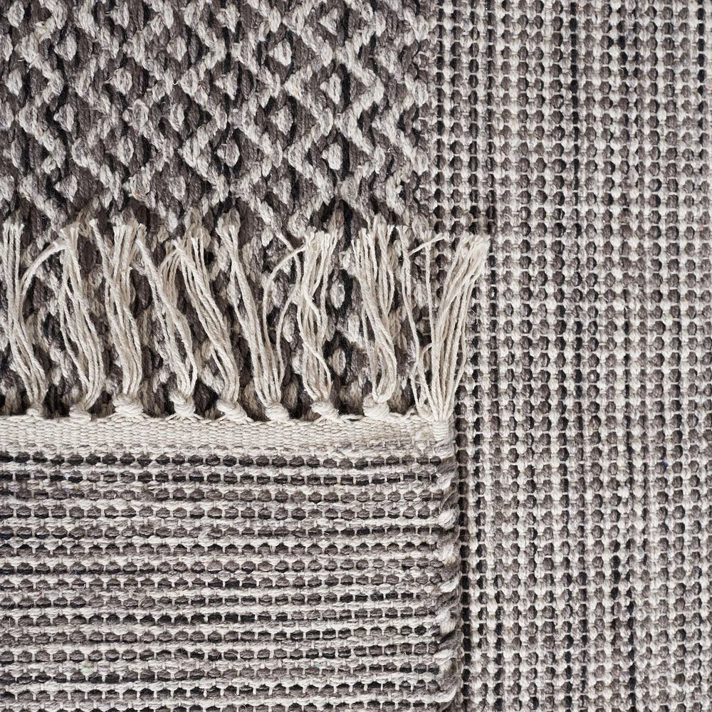 SAFAVIEH Montauk Karlene Tapis Rayé