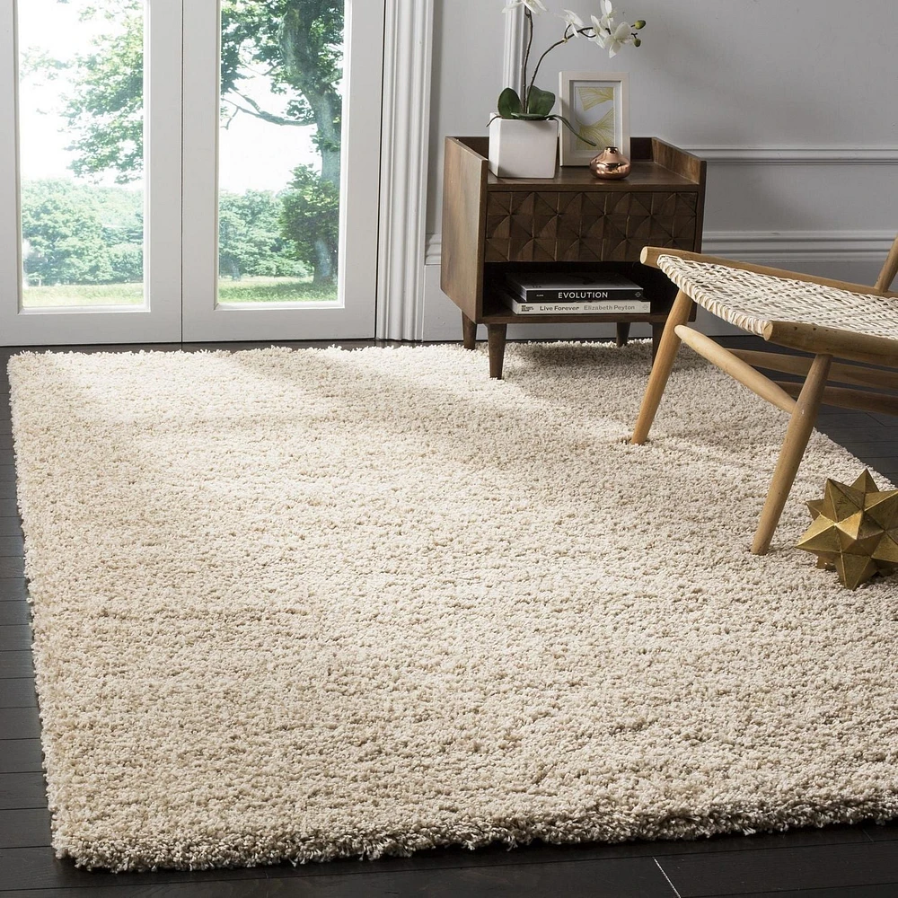 Safavieh California Solid Plush Shag Area Rug