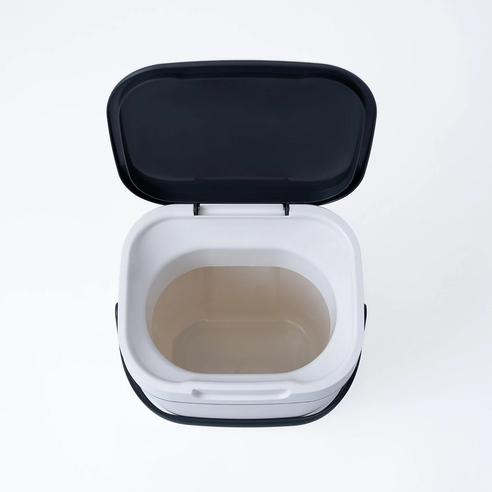 Mistral® Bac à compost ICan® 8.5L Bac à compost avec entonnoir intégré