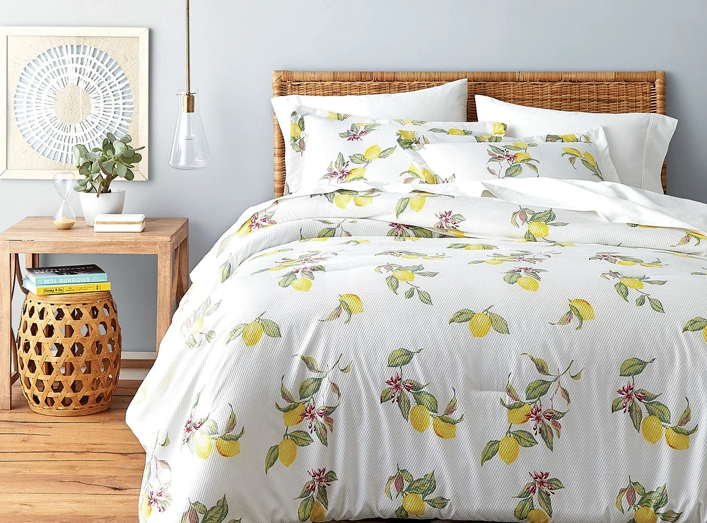 Hometrends Lemon Tree Microfiber Comforter Set