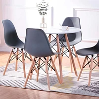 Chaise en bois gris de la collection Heavenly