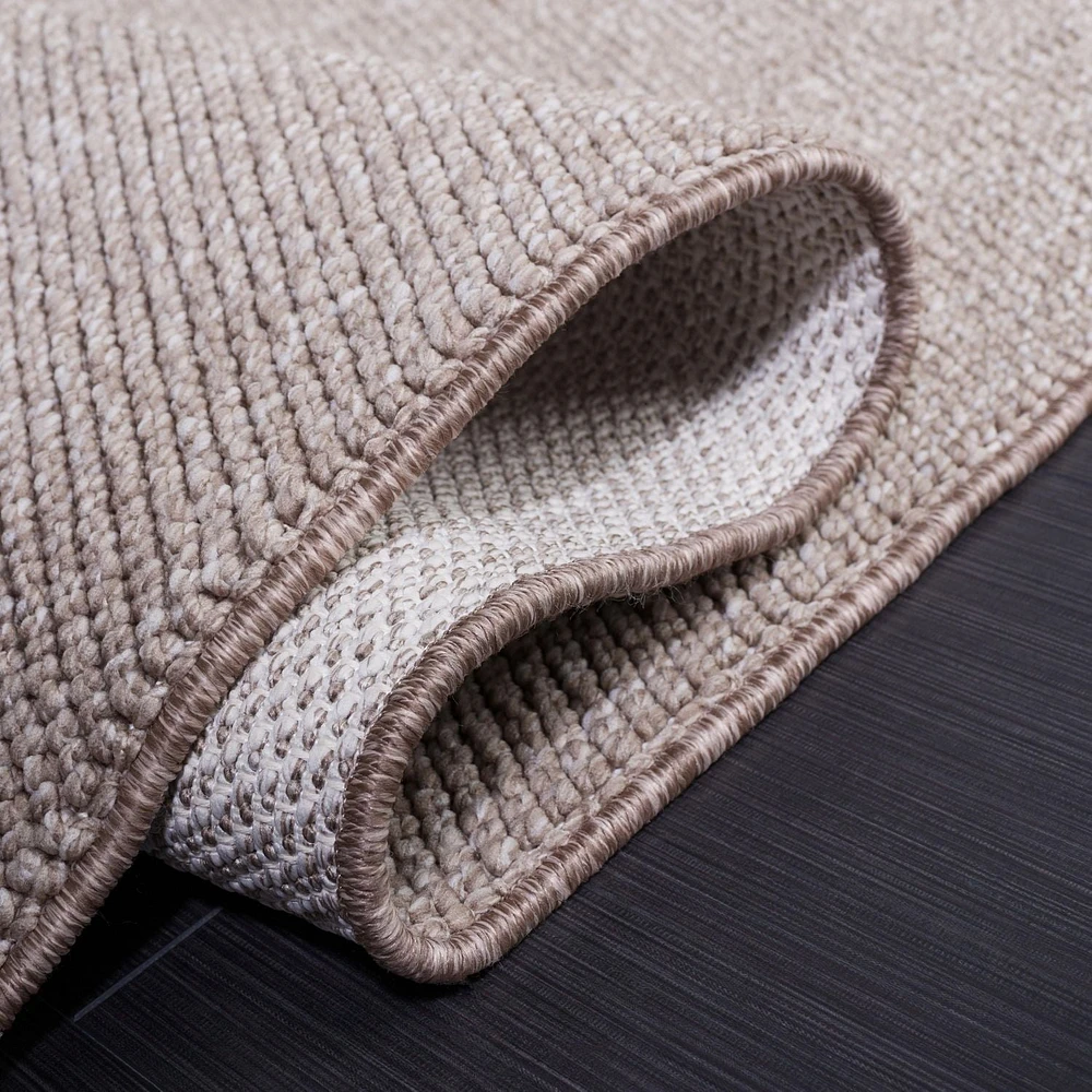 SAFAVIEH Lotus Leila Solid Area Rug