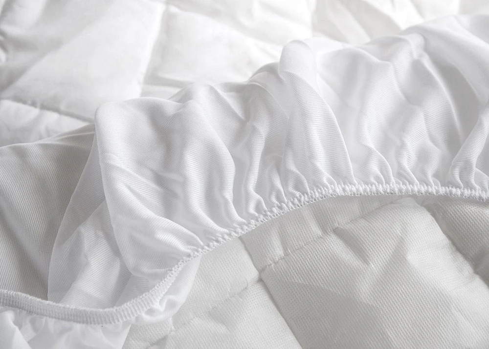 Couvre-matelas Sleep Guard en coton et polyester, très grand lit
