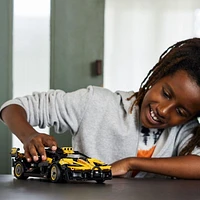 LEGO Technic Bolide Bugatti; kit de construction 9+ de voiture sport et de mini moteur 42151 Comprend 905 pièces, 9+ ans