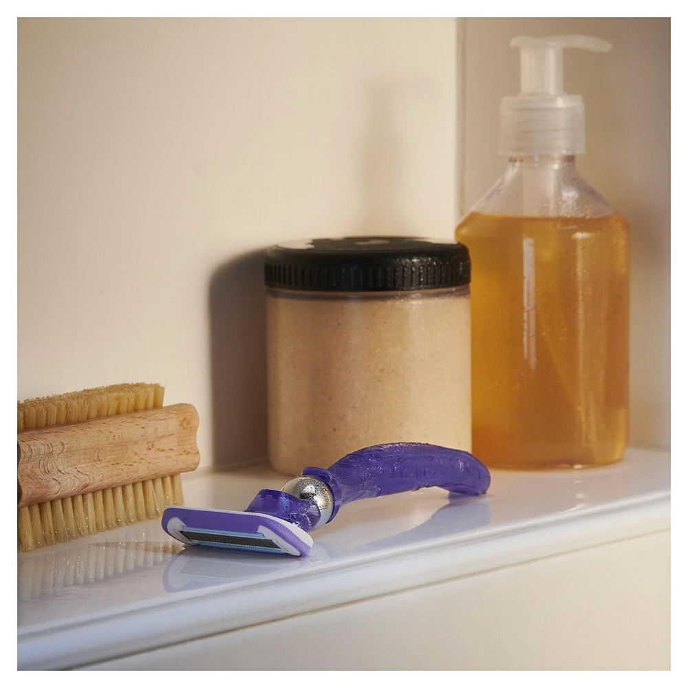 Rasoir Gillette Venus Doux Somptueux Twist pour femmes, manche de rasoir et de rechange