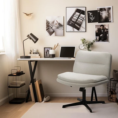 Chaise de bureau à dossier moyen Homy Casa avec revêtement capitonné et accoudoirs pour bureau à domicile et salon
