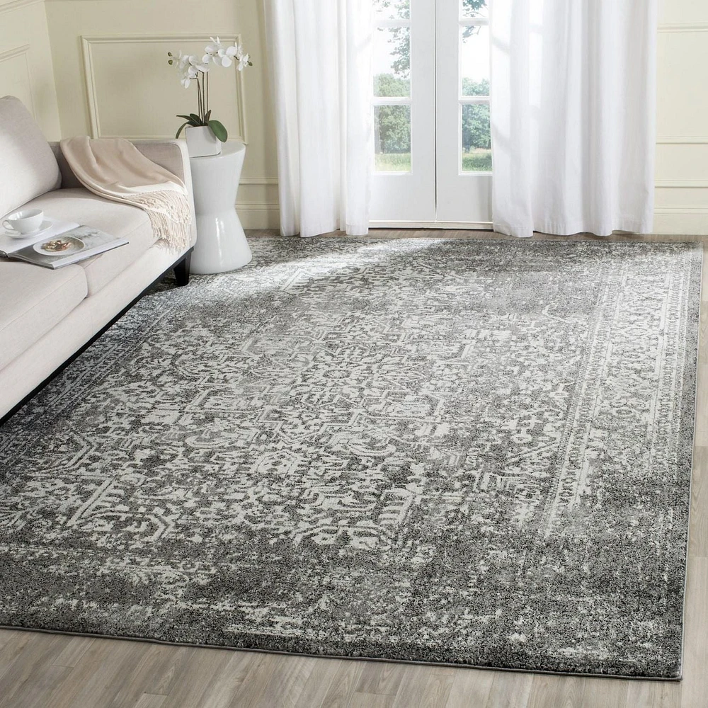 Safavieh Evoke Trena Traditional Area Rug