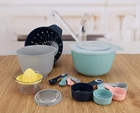 Ensemble de gadgets en plastique multicolore 17 pièces Mainstays Ensemble de 17 pièces