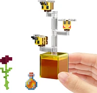 Minecraft Bees Action Figures & Accessories, 3.25-in Scale & Pixelated Design