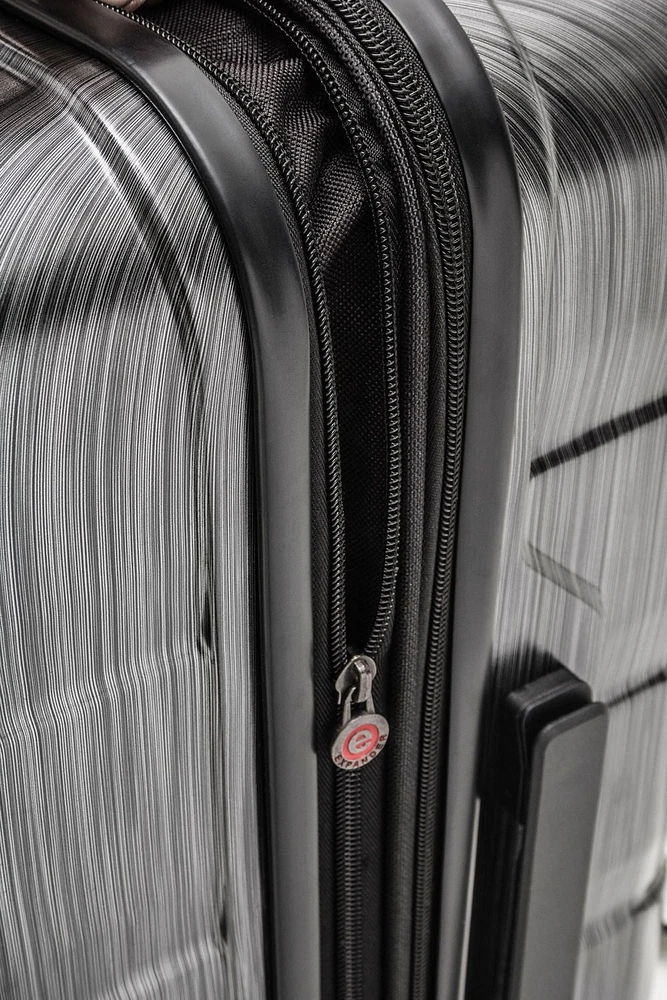 Air Canada 24" Magnum Collection Suitcase
