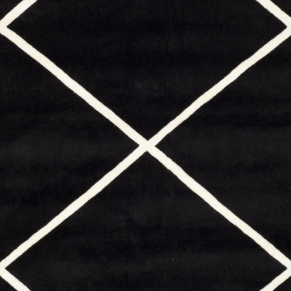Safavieh Chatham Isaac Geometric Diamonds Area Rug