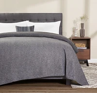 MAINSTAYS SOLID FLEECE BLANKET QUEEN GREY