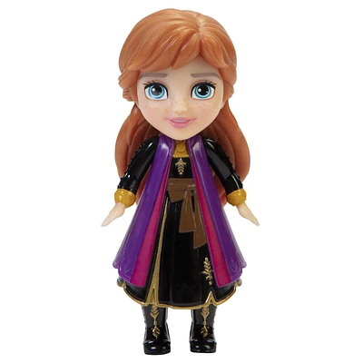 Mini poupée Anna (tenue de voyage)