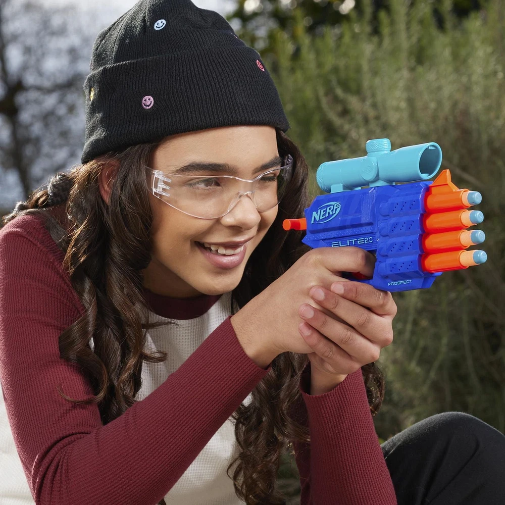 Nerf Elite 2.0, blaster Prospect QS-4, motif camo Wild Edition, 8 fléchettes Nerf Elite , 4 tirs, viseur de précision, poignée d'amorçage À partir de 8 ans