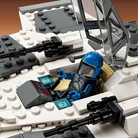 LEGO Star Wars Le chasseur Fang mandalorien contre l'Intercepteur TIE 75348 Ensemble de construction (957 pièces) Comprend 957 pièces, 9+ ans