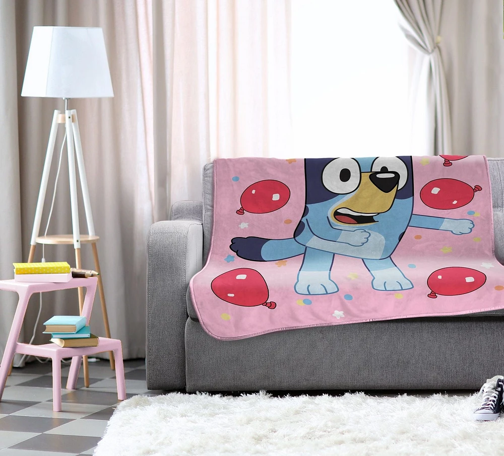 Bluey 'Balloon Party' Kids Plush Fleece Throw, 100% Polyester, Pink