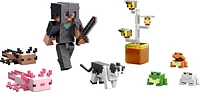 Minecraft Bees Action Figures & Accessories, 3.25-in Scale & Pixelated Design