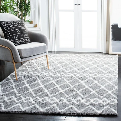 SAFAVIEH Berber Avery Geometric Diamonds Shag Area Rug