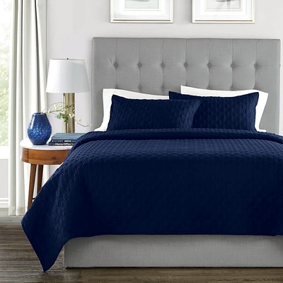 Springmaid Navy Quilt Set, Solid Colours Easy Care