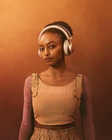 Urbanista Los Angeles - Solar Powered ANC Headphones