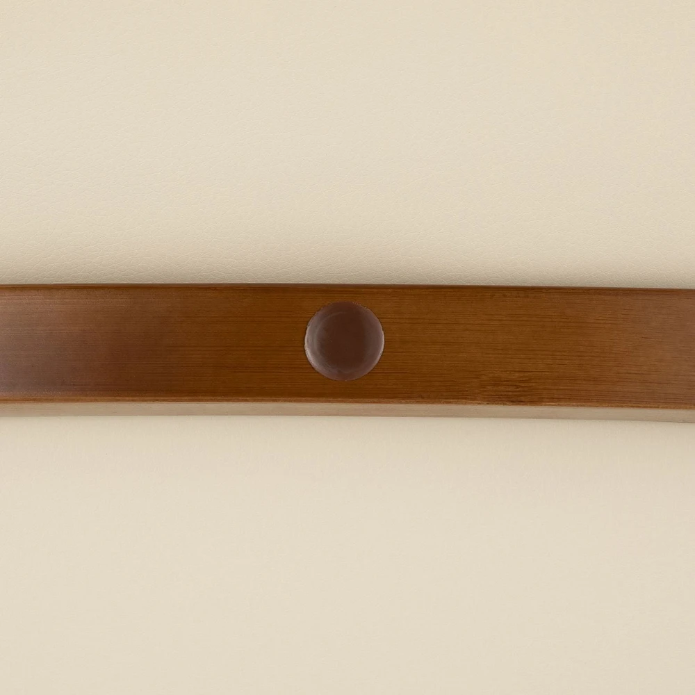 Chaise milieu-du-siècle Cosmo, par LumiSource