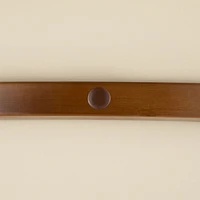 Chaise milieu-du-siècle Cosmo, par LumiSource