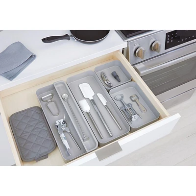 Bac organisateur 6" gris iDesign Eco pour tiroir de cuisine, en plastique recyclé sans BPA – 6" x 15" x 2"