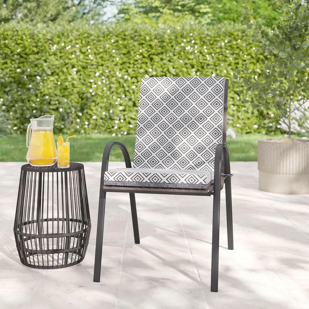 Coussin de siège pour patio à dossier haut Géo noir Mainstays 111,8 cm x 48,3 cm x 6,4 cm Réversible