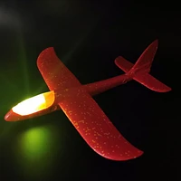 Façon de célébrer ! AVION EN MOUSSE LUMINEUSE, NOUVEAUTÉ